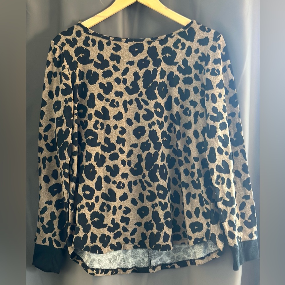 Pink Clover Leopard Long-Sleeve